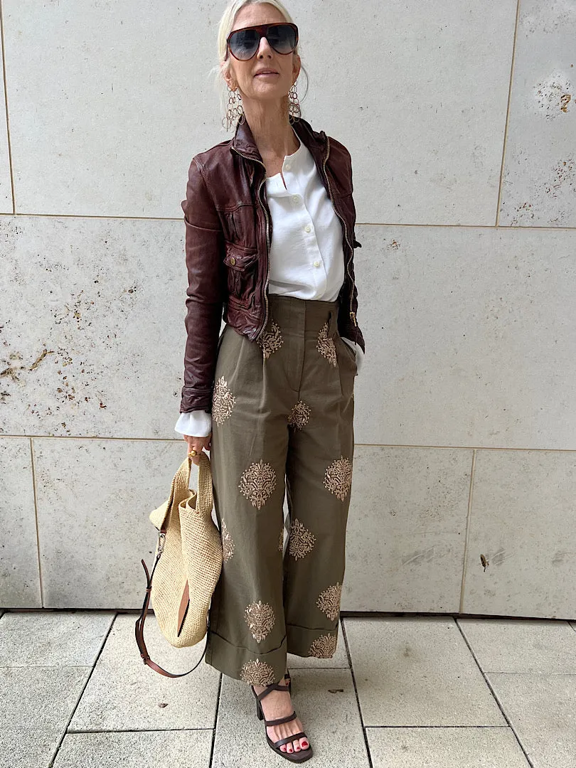PANTS ALDA CROPPED "EMBROIDERED OLIVE"