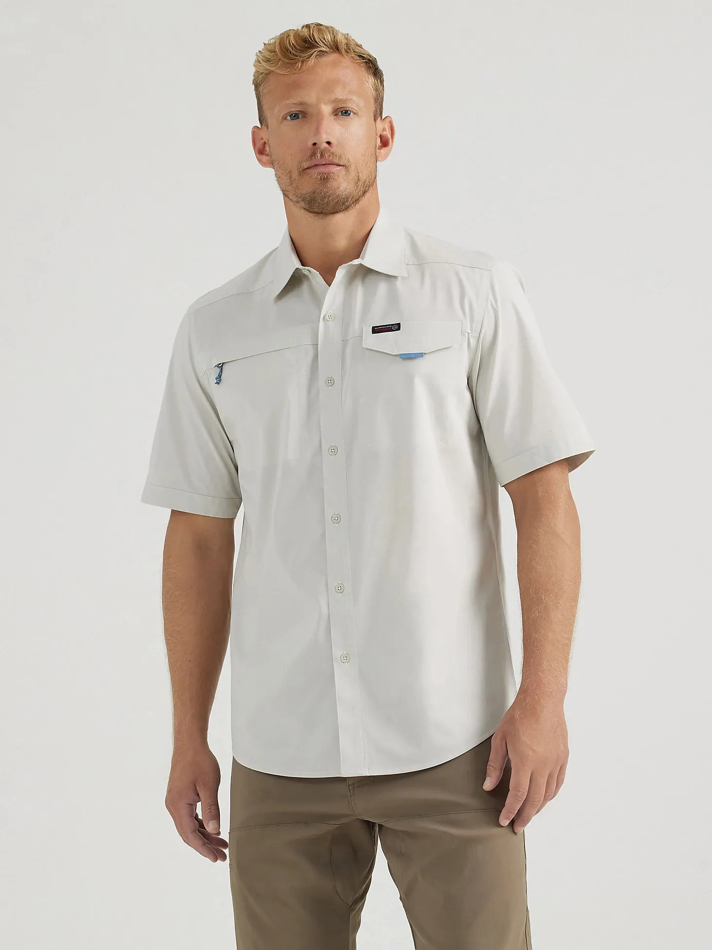 WRANGLER ATG MEN'S ASYMMETRICAL ZIP POCKET SHIRT IN BLUE FOX